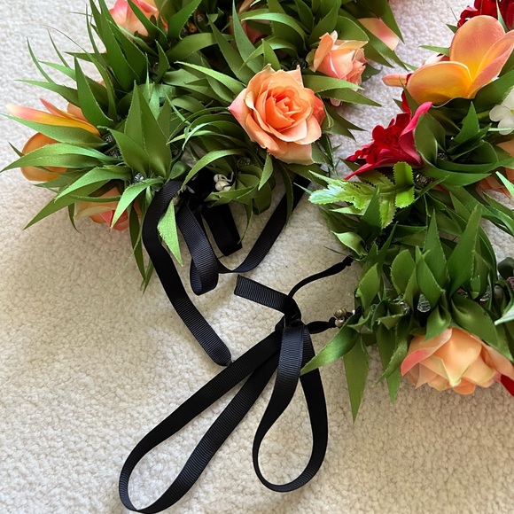 handmade faux floral lei w/ matching head lei - Picture 5 of 8